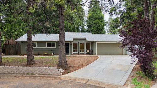 119 King Ct, Grass Valley, CA, 95945-7021 | Card Image