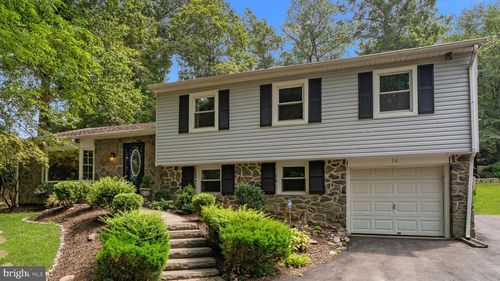 34 E Knowlton Rd, MEDIA, PA, 19063-4927 | Card Image