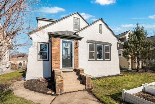 4453 44th Ave S, Minneapolis, MN, 55406-4060 | Card Image