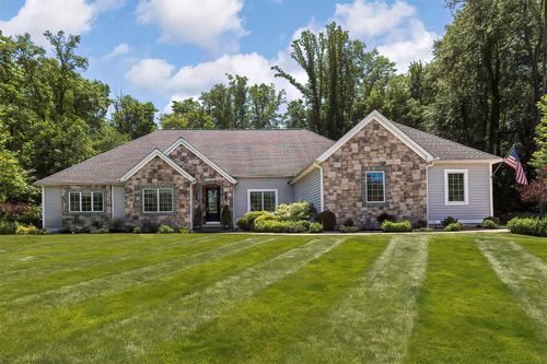 3588 Swan Lake Ln, Erie, PA, 16506-1158 | Card Image
