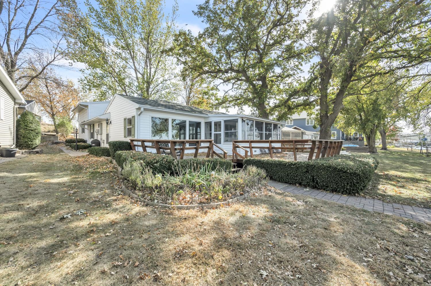 182nd St, Spirit Lake, IA 51360