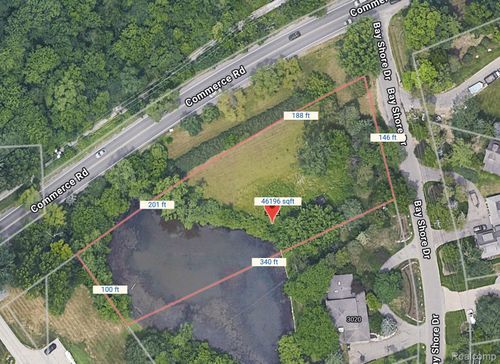 3012 Bay Shore Dr, Orchard Lake, MI, 48324-2378 | Card Image
