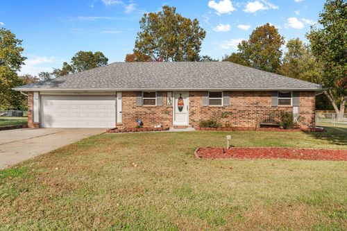 4247 W La Siesta Pl, Springfield, MO, 65802-5617 | Card Image