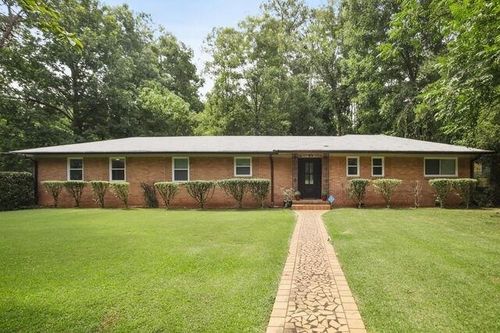 1860 Sandtown Rd Sw, Atlanta, GA, 30311-3465 | Card Image
