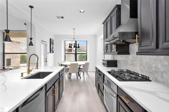 Tons of counter space and cabinet storage. | Image 18