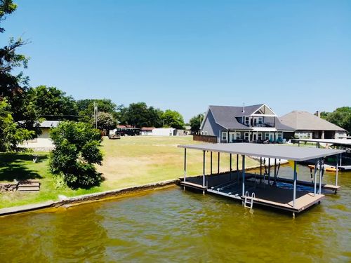 4111 Aztec Ct, Granbury, TX, 76048-6134 | Card Image