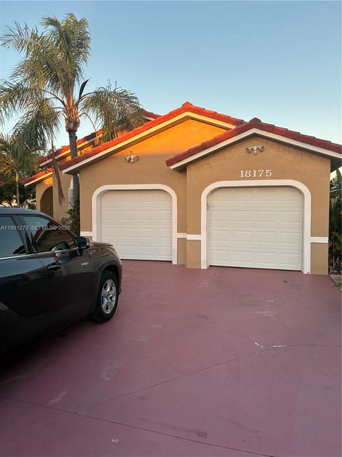 0-18175 Nw 61st Ave, Hialeah, FL, 33015-5610 | Card Image