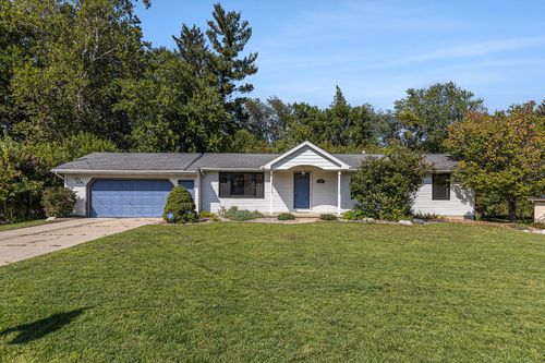 2089 Elmer Dr Ne, Grand Rapids, MI, 49525-2956 | Card Image