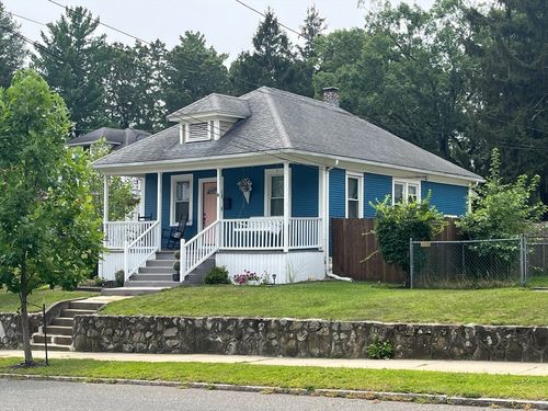 27 Goodwin St, Springfield, MA, 01151-2103 | Card Image