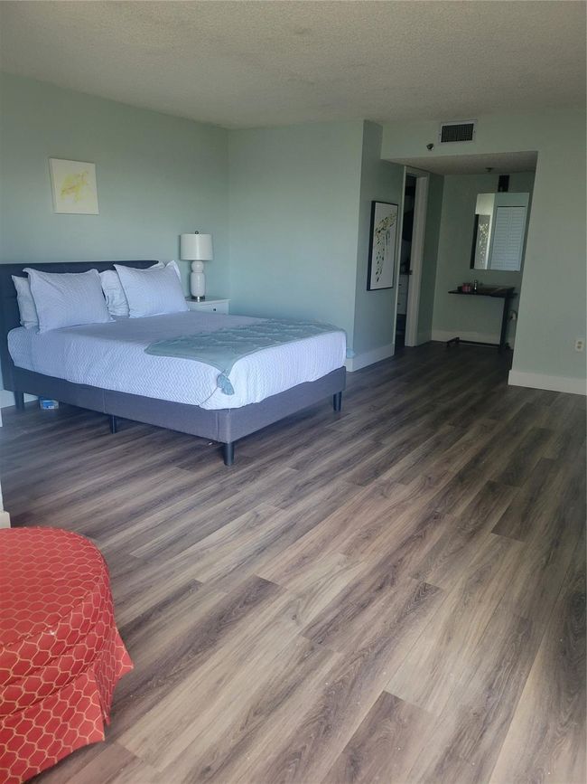 APT-407A - 3940 Inverrary Blvd, Condo with 2 bedrooms, 2 bathrooms and null parking in Lauderhill FL | Image 5