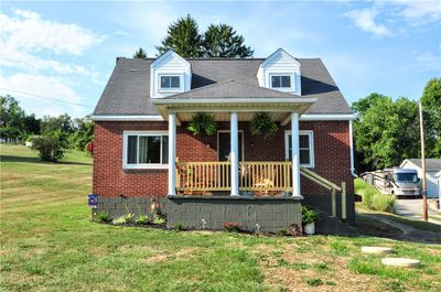 1135 State Route 136, House other with 3 bedrooms, 1 bathrooms and 4 parking in Rostraver PA | Image 1