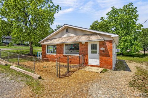 10 6th St, Park Hills, MO, 63601-2725 | Card Image