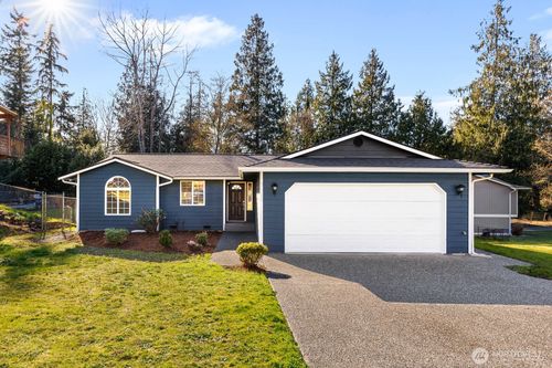 3122 Glacier Ln, Camano Island, WA, 98282-8225 | Card Image