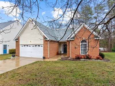 8861 Emerald Dunes Circle, House other with 3 bedrooms, 2 bathrooms and null parking in Chesterfield VA | Image 2