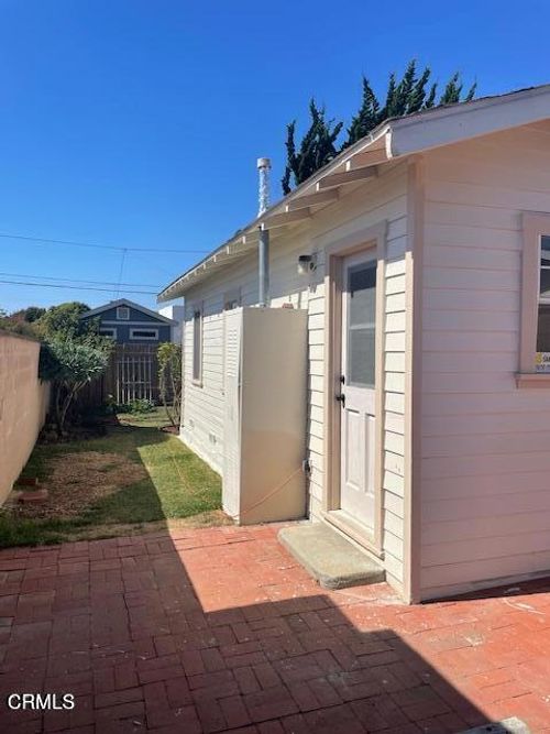 208 S Pacific Ave, Ventura, CA, 93001-3474 | Card Image