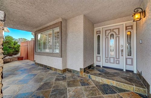 3880 Leisure Ln, Las Vegas, NV, 89103-2337 | Card Image
