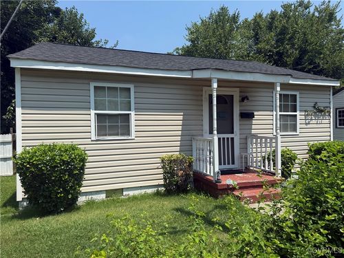 39 Walnut Ln, Petersburg, VA, 23803-5032 | Card Image