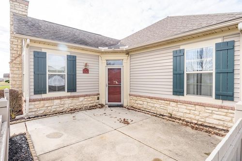 1242 Paddock Loop, Washington Court House, OH, 43160-8891 | Card Image