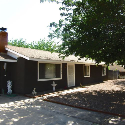 9755 E Avenue S12, Littlerock, CA, 93543-2311 | Card Image