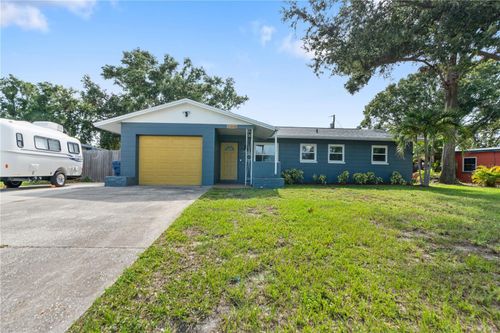 11608 108th St, Seminole, FL, 33778-3220 | Card Image