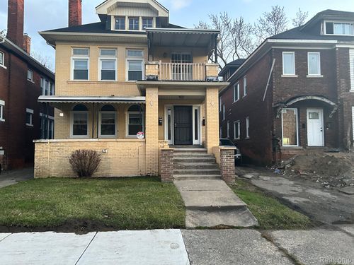 2067 Hazelwood St, Detroit, MI, 48206-2283 | Card Image