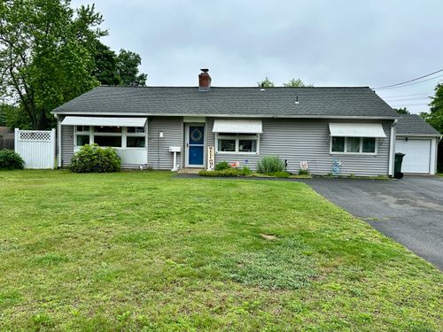 11 Polk Ln, Windsor Locks, CT, 06096-2720 | Card Image