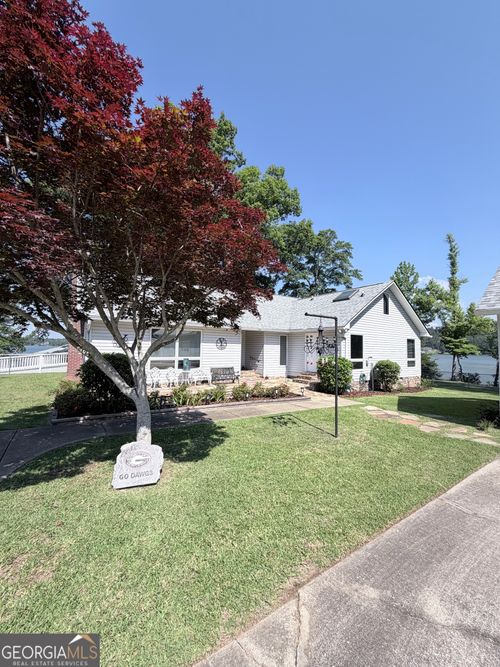 9489 Lee Road 379, Valley, AL, 36854-6686 | Card Image