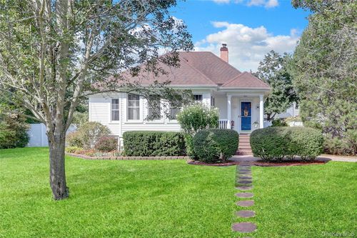 1606 Grundy Avenue, Islip, NY, 11741 | Card Image