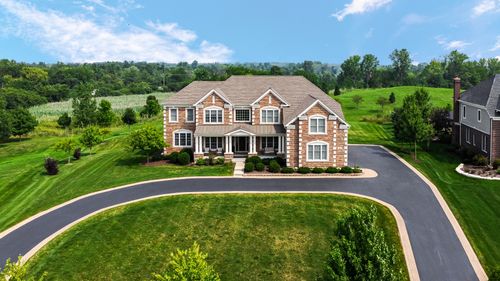 28 Shenandoah Cir, South Barrington, IL, 60010-9442 | Card Image