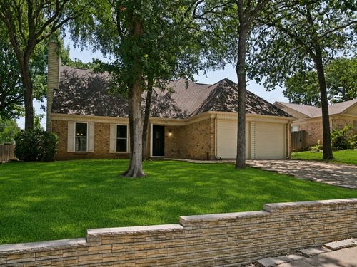 1706 Acorn Dr, Euless, TX, 76039-2470 | Card Image