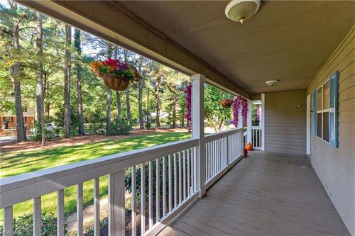 12 Saint Catherine Dr, Carrollton, VA, 23314-3104 | Card Image