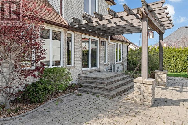 4520 Centre Lake Dr, House other with 5 bedrooms, 4 bathrooms and null parking in Windsor ON | Image 43