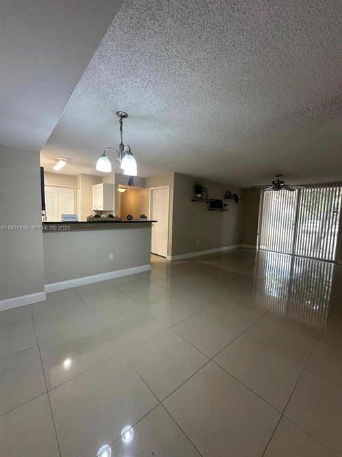 apt-101-12124 Saint Andrews Pl, Miramar, FL, 33025-0703 | Card Image