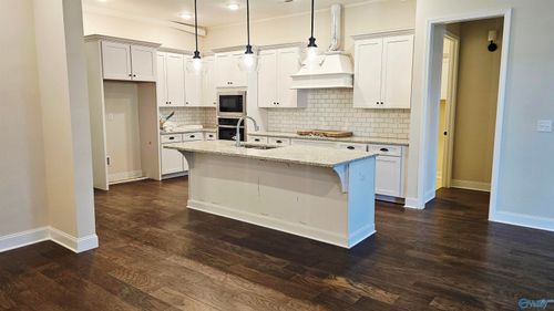 109 Sickle Mower Cir, New Market, AL, 35761-2301 | Card Image