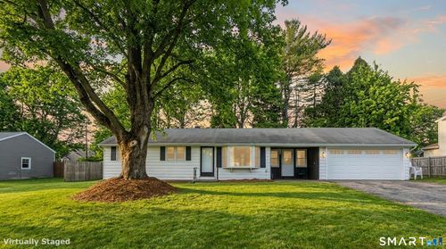 4 Fair St, Enfield, CT, 06082-4625 | Card Image