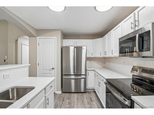 c-1404 Whitehall Dr, Longmont, CO, 80504-1706 | Card Image