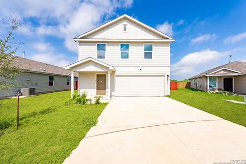 219 Presidio Pl, San Antonio, TX, 78220-4457 | Card Image