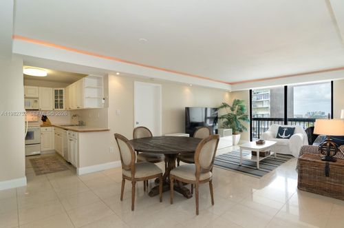 apt-1710-2333 Brickell Ave, Miami, FL, 33129-2414 | Card Image
