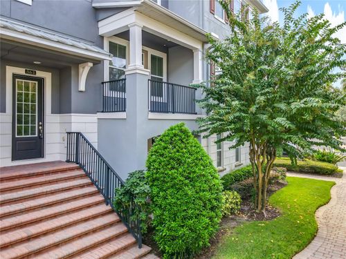 561 Scotia Pl, ORLANDO, FL, 32806-4718 | Card Image