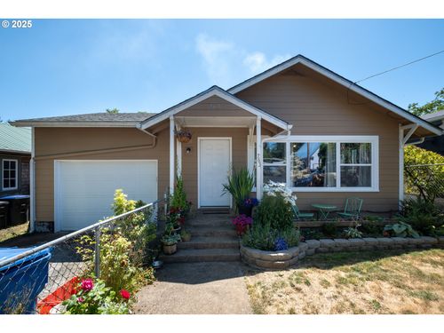 763 Se 7th St, Toledo, OR, 97391-1908 | Card Image