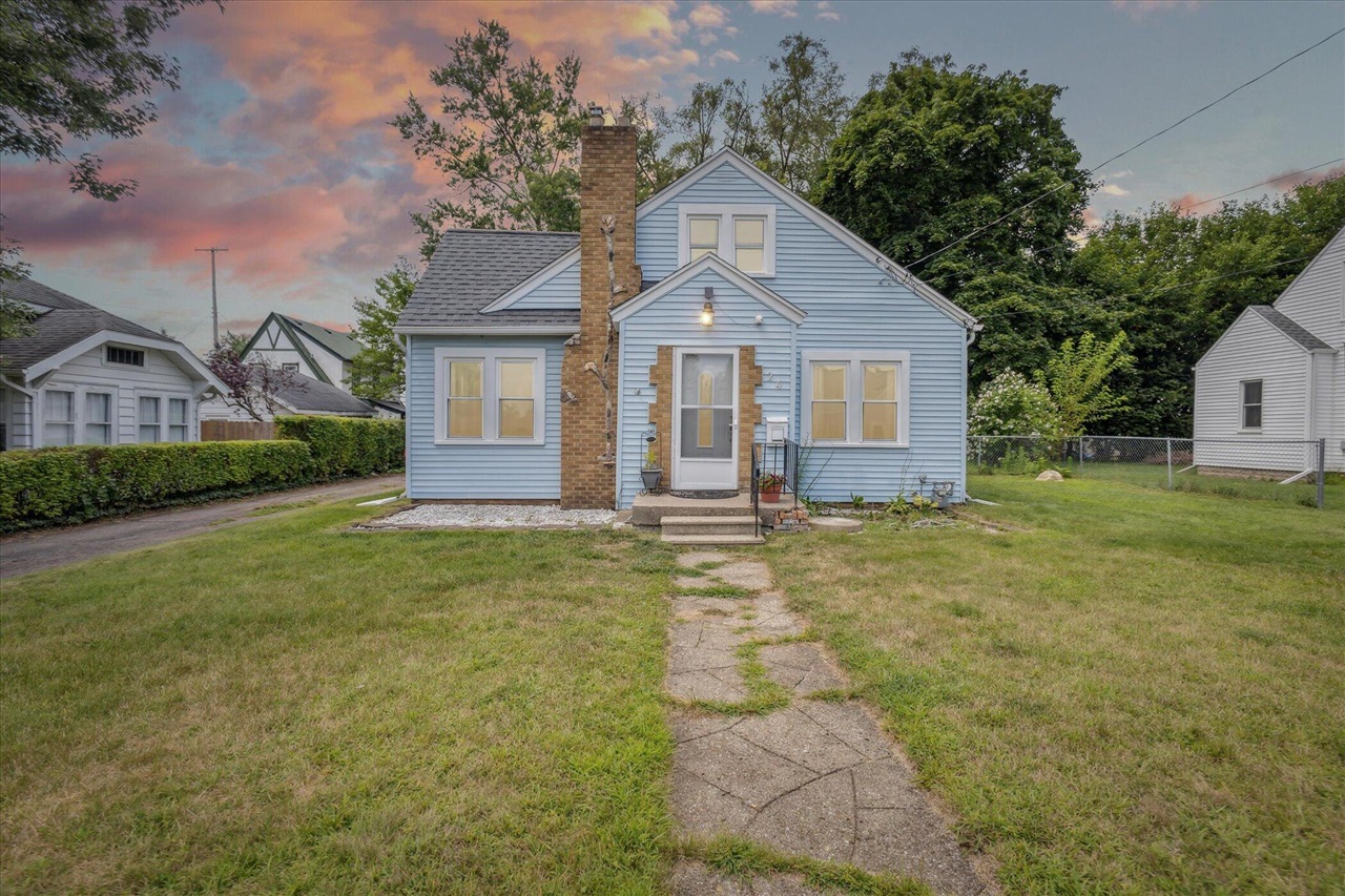 Pioneer St, Battle Creek, MI 49015