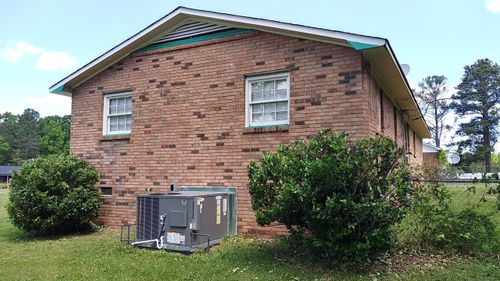 2335 Country Club Dr, Lancaster, SC, 29720-9164 | Card Image