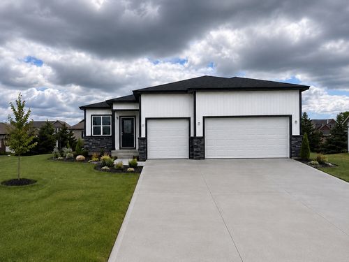4986 Chalet Ct, Red Wing, MN, 55066-1333 | Card Image