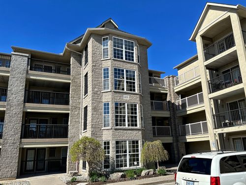 308-1451 Walkers Line, Burlington, ON, L7M4P1 | Card Image