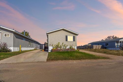 116 Greenwood Pl, Fort Mcmurray, AB, T9H2L9 | Card Image