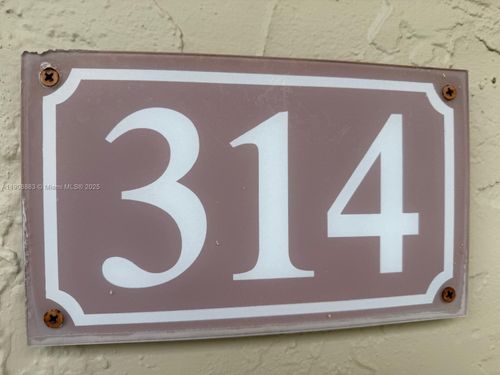 apt-314-7815 Camino Real, Miami, FL, 33143-6856 | Card Image