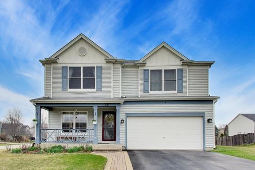 330 Martin Dr, Woodstock, IL, 60098-8221 | Card Image