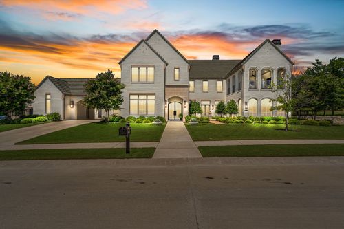 4616 Esprit Ave, Fort Worth, TX, 76126-2691 | Card Image