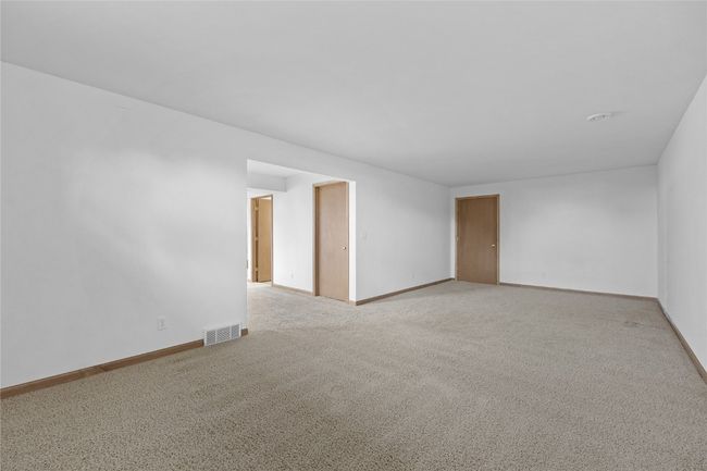 A - 664 J Ave Ne, Condo with 3 bedrooms, 3 bathrooms and null parking in Cedar Rapids IA | Image 27