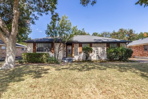 8435 Sweetwood Drive, Dallas, TX, 75228 | Card Image